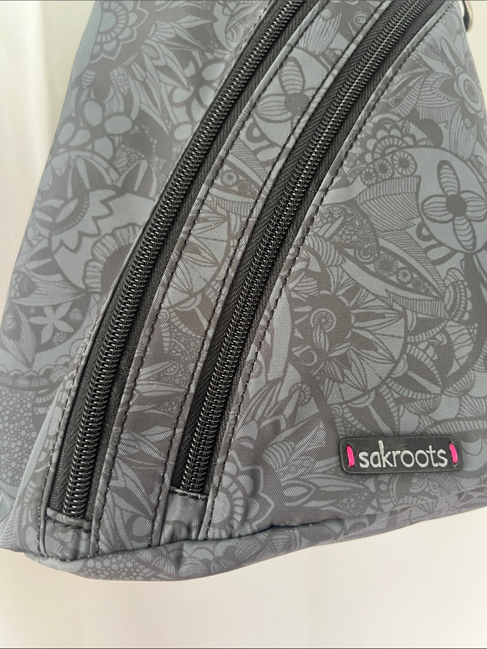 NEW SakRoots On The Go Sling Backpack Indigo Spirit Desert 2 REPREVE Eco-Twill - Picture 2 of 8